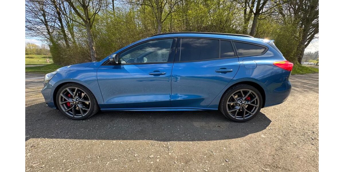Ford Focus 69.000 km 21.900 &euro; datteln 45711