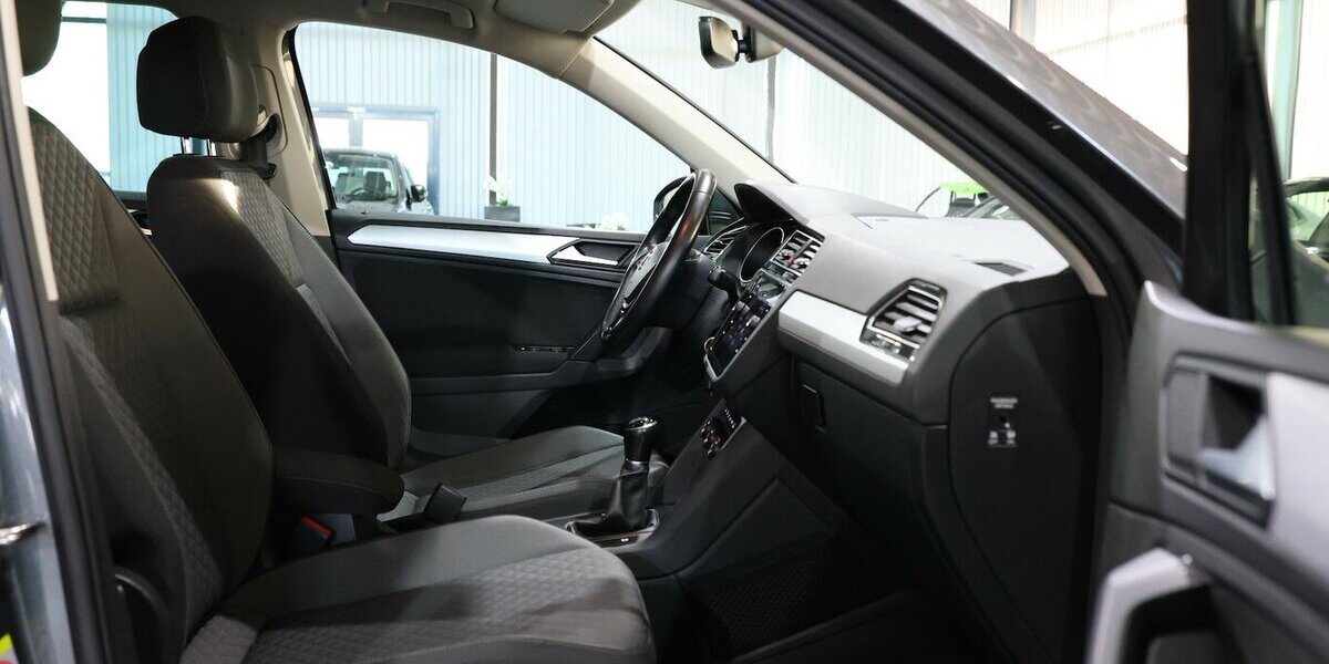 VW Tiguan 2.0 TDI Comfortline / LED, ACC+LANE, NAVI 125.000 km 19.555 &euro; Hamm 59077