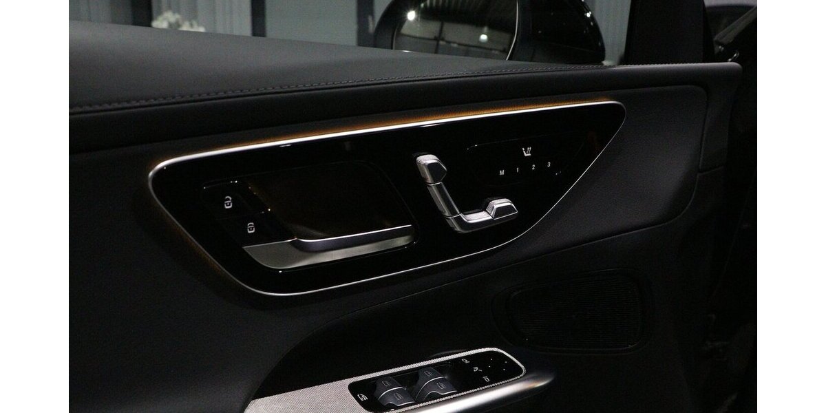 Mercedes-Benz GLC 300 de 4Matic AMG-LINE SPORT PANORAMA, LASER 90.000 km 51.777 &euro; Hamm 59077