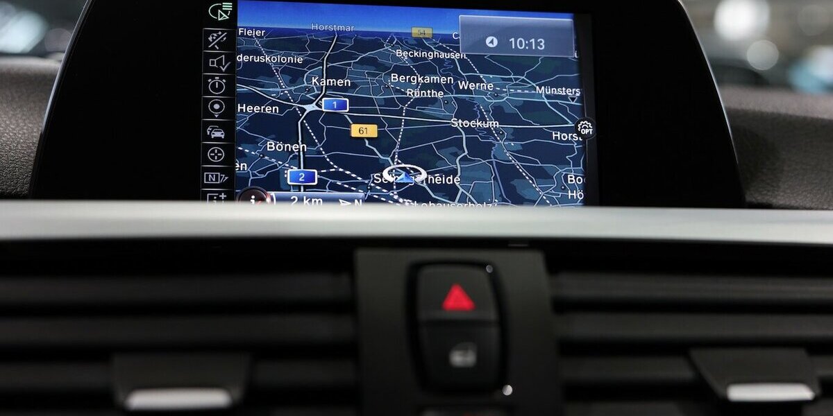 BMW 318d Touring blue PERFORMANCE SPORT / PANORAMA 80.000 km 14.993 &euro; Hamm 59077