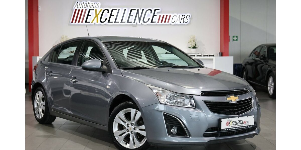 Chevrolet Cruze HATCHBACK 1.4 LTZ / SCHIEBEDACH,LEDER,NAVI 128.000 km 5.777 &euro; Hamm 59077