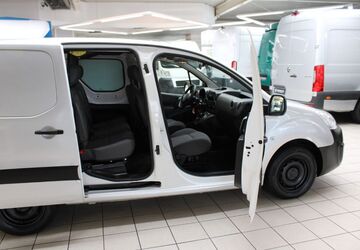 Peugeot Partner 102.000 km 9.900 &euro; Dortmund 44339