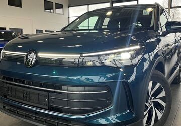 VW Tiguan 13.878 km 34.370 &euro; Lünen 44536