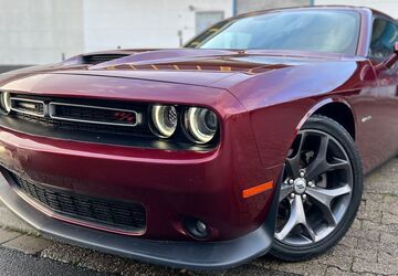 Dodge Challenger 89.000 km 28.300 &euro; Unna 59425
