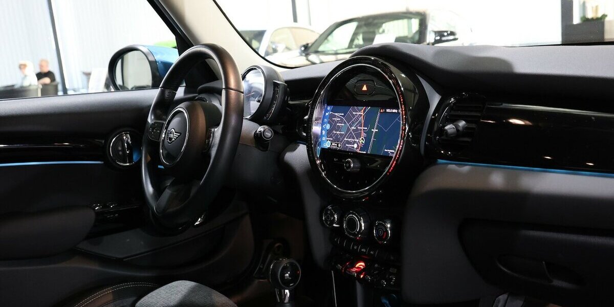 Mini ONE CLASSIC-TRIM / LED / LEDER / NAVI+APPLE 60.000 km 17.991 &euro; Hamm 59077