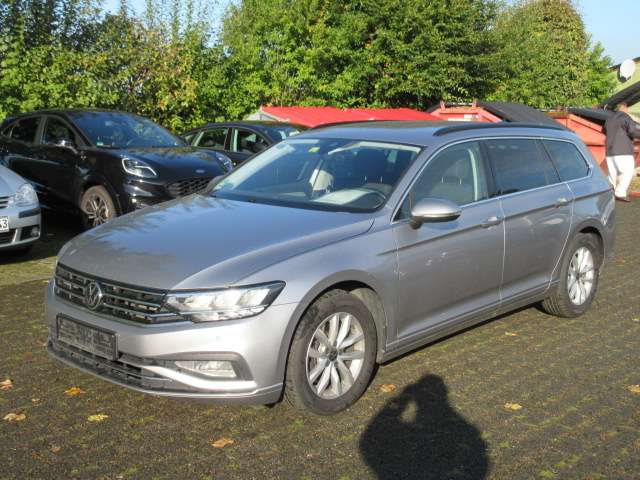 VW Passat Variant Business 2.0 TDI DSG NAVI AHK KAMER 168.000 km 19.699 &euro; Bergkamen 59192