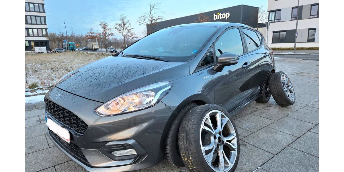 Ford Fiesta 79.999 km 9.490 &euro; Dortmund 44263
