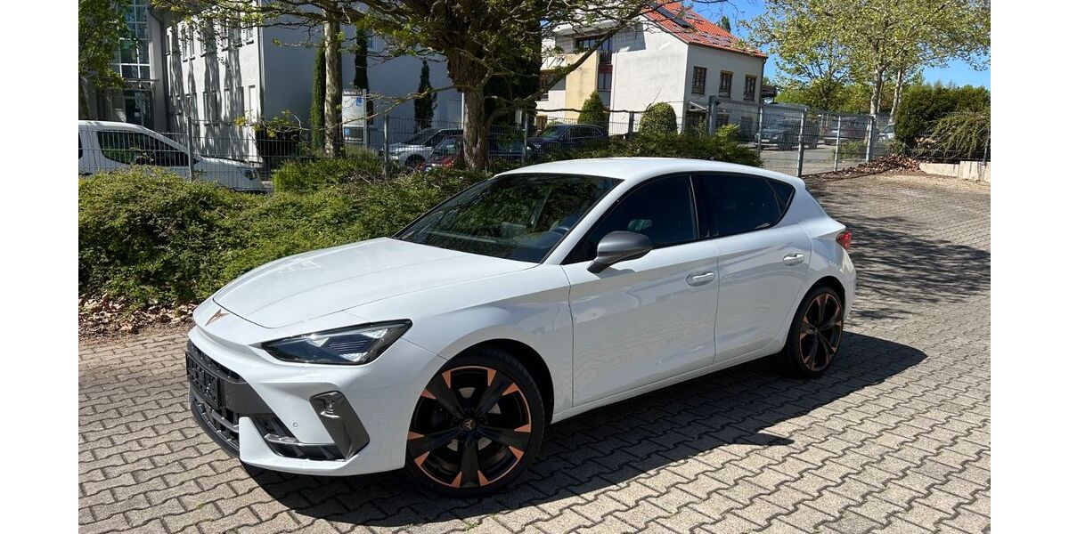 Cupra Leon 19.000 km 22.980 &euro; Dortmund 44269