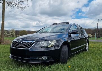 Skoda Superb 194.000 km 10.999 &euro; Hamm 59071