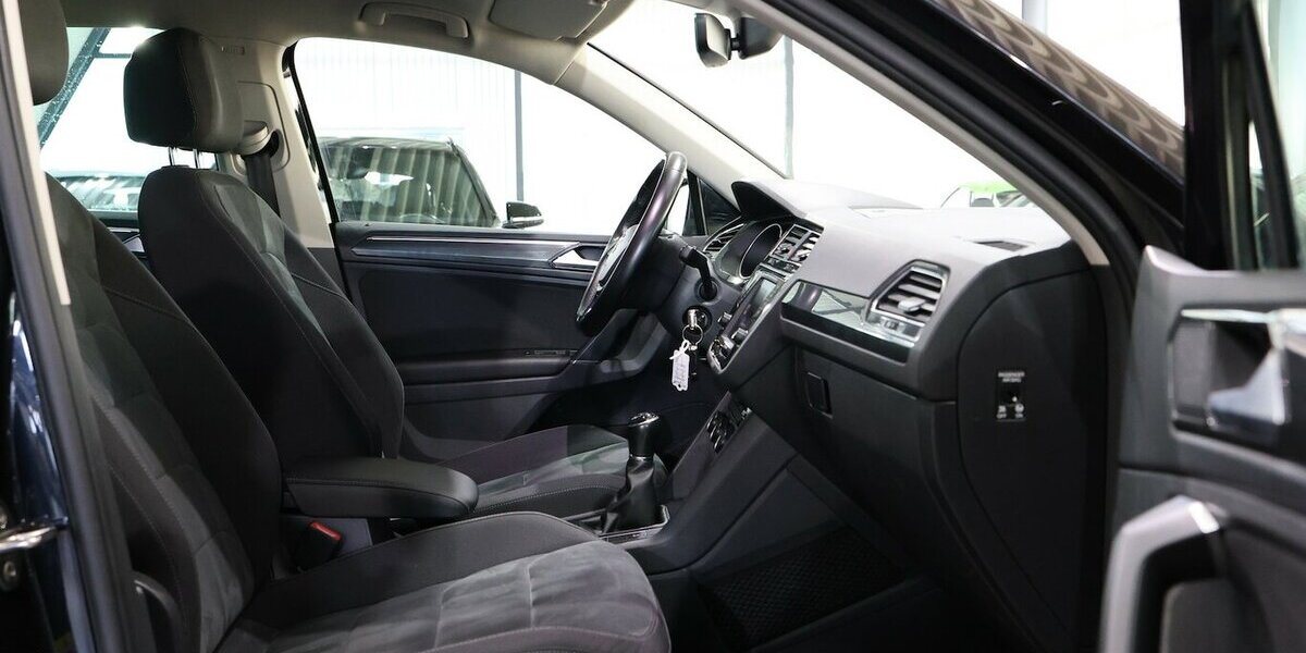 VW Tiguan 2.0 TDI HIGHLINE / LED, ACC+LANE, AHK 141.000 km 18.777 &euro; Hamm 59077