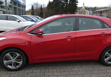 Hyundai i30 112.000 km 7.999 &euro; Bergkamen 59192