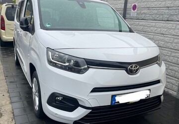 Toyota pro ace city verso 82.000 km 22.800 &euro; Dortmund 44135