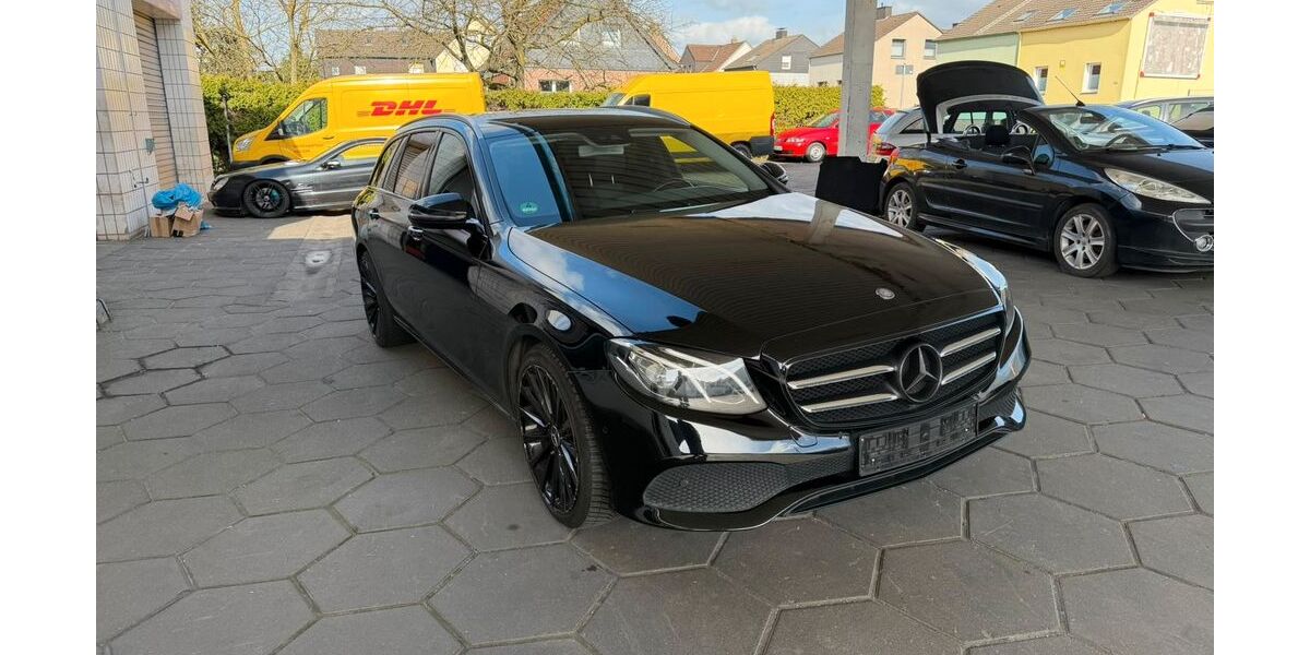 Mercedes-Benz E 220 247.624 km 13.500 &euro; Bergkamen 59192