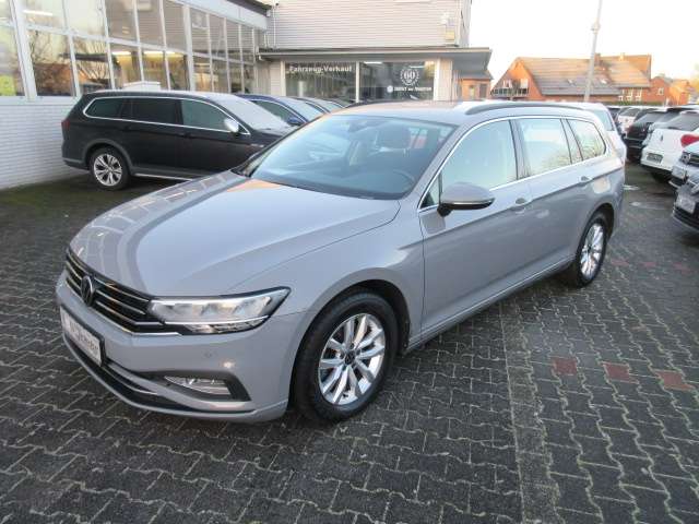 VW Passat Variant Business 2.0 TDI DSG NAVI AHK KAMER 132.100 km 19.388 &euro; Bergkamen 59192