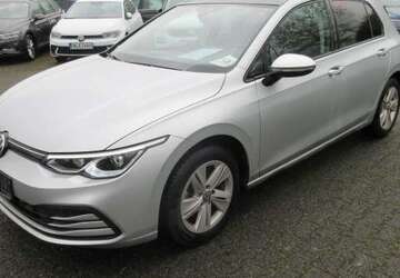 VW Golf Life 1.5 eTSI DSG NAVI PANO KAMERA LED+ ACC e 46.720 km 23.788 &euro; Bergkamen 59192