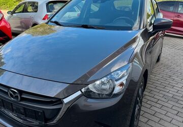 Mazda 2 118.000 km 10.190 &euro; DORTMUND 44263