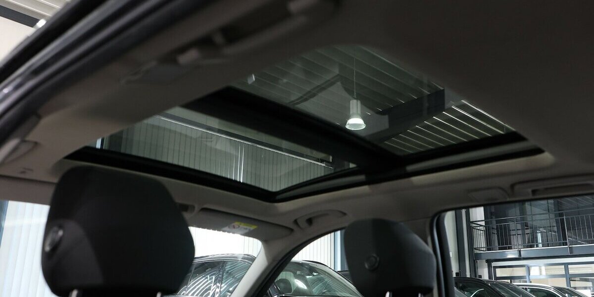 BMW 318d Touring blue PERFORMANCE SPORT / PANORAMA 80.000 km 14.993 &euro; Hamm 59077