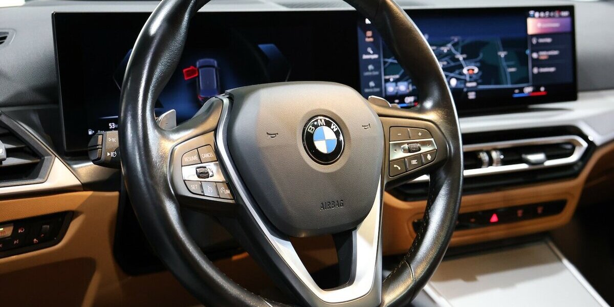 BMW 318d Touring SPORT SHADOW GREY&BROWN / PANORAMA 116.000 km 25.555 &euro; Hamm 59077