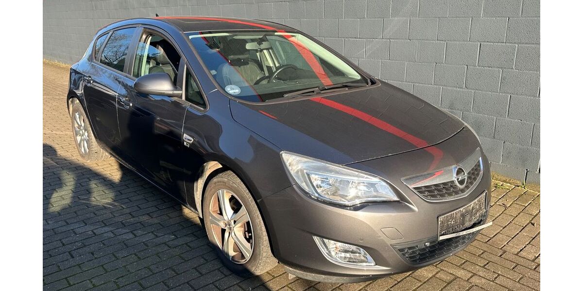 Opel Astra 180.000 km 2.499 &euro; Schwerte 58239