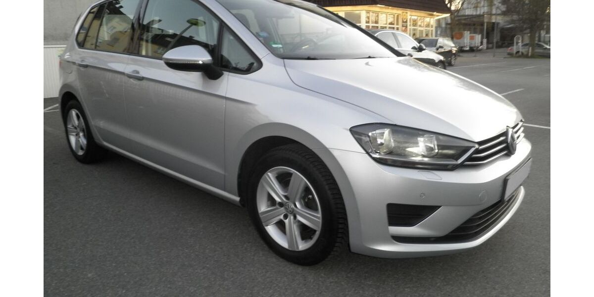 VW Golf Sportsvan 95.000 km 9.980 &euro; Iserlohn 58636