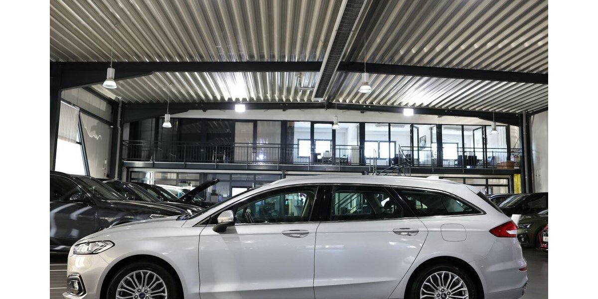 Ford Mondeo TUNIER 2.0 ECOBLUE TITANIUM / LED / AHK 145.000 km 16.991 &euro; Hamm 59077