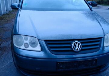 VW Touran 216.798 km 1.899 &euro; Bergkamen 59192