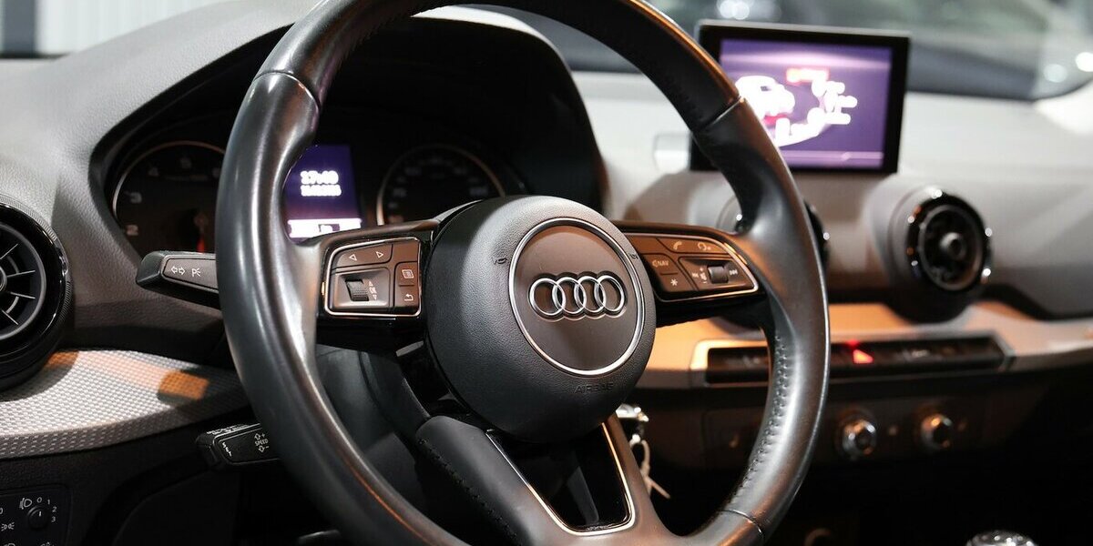 Audi Q2 1.4 TFSI SPORT / 1.HAND / ABN.AHK / PDC / SHZ 138.000 km 13.555 &euro; Hamm 59077