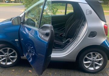 Smart ForTwo 34.877 km 8.300 &euro; Dortmund 44141