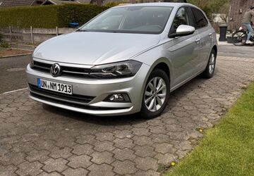 VW Polo 85.200 km 13.990 &euro; Selm 59379
