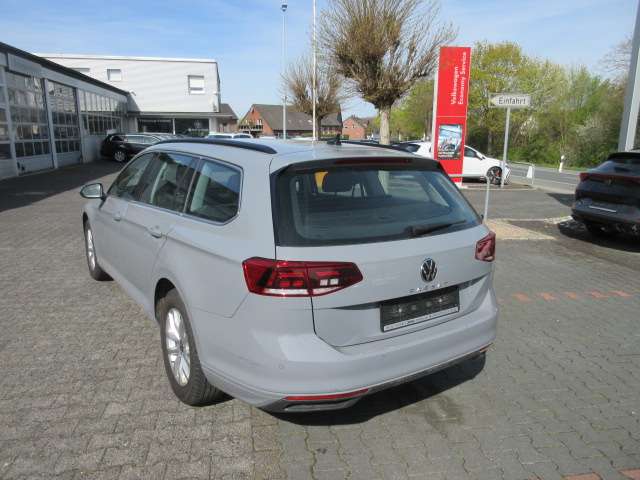 VW Passat Variant Business 2.0 TDI DSG NAVI AHK KAMER 88.899 km 21.488 &euro; Bergkamen 59192