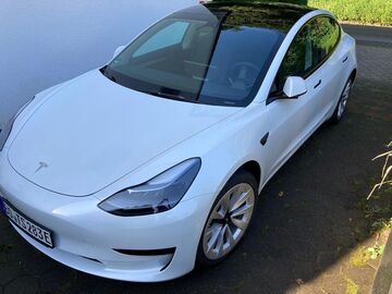 Gebrauchte Tesla Model 3