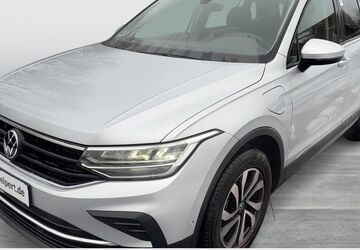 VW Tiguan 32.654 km 24.988 &euro; Bergkamen 59192