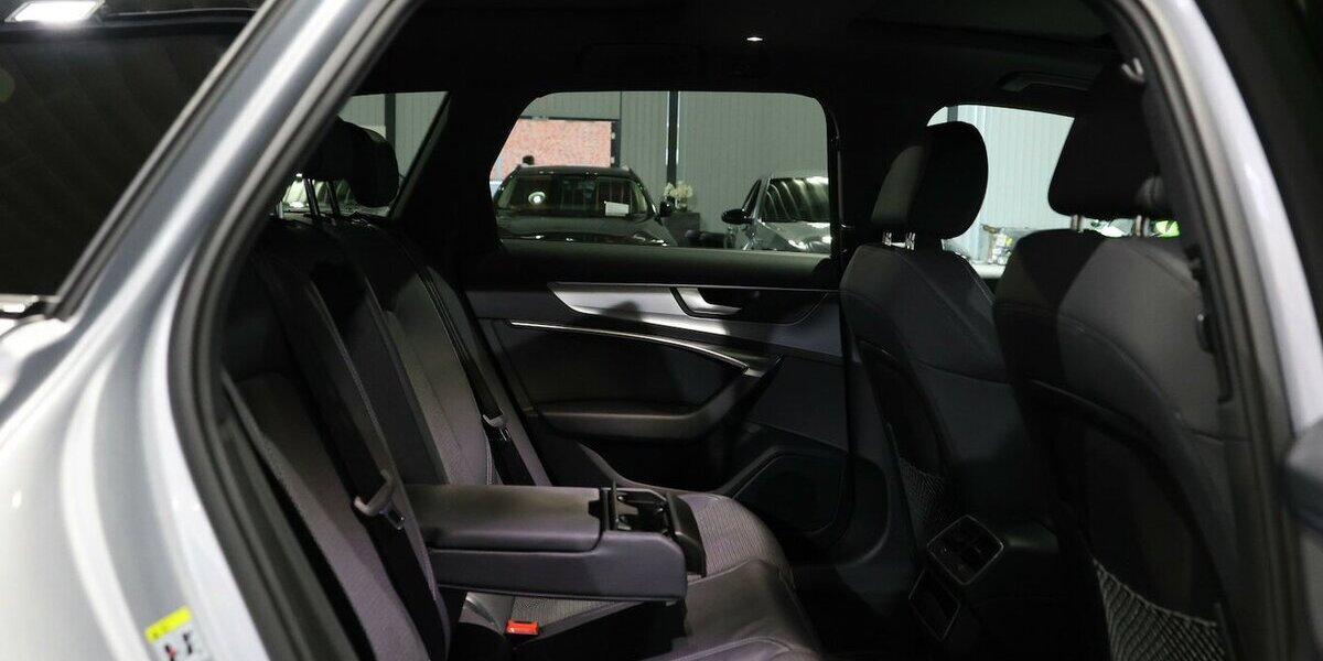 Audi A6 Avant 40 TDI S-LINE BLACK / PANORAMA, LED, VC 30.000 km 42.555 &euro; Hamm 59077