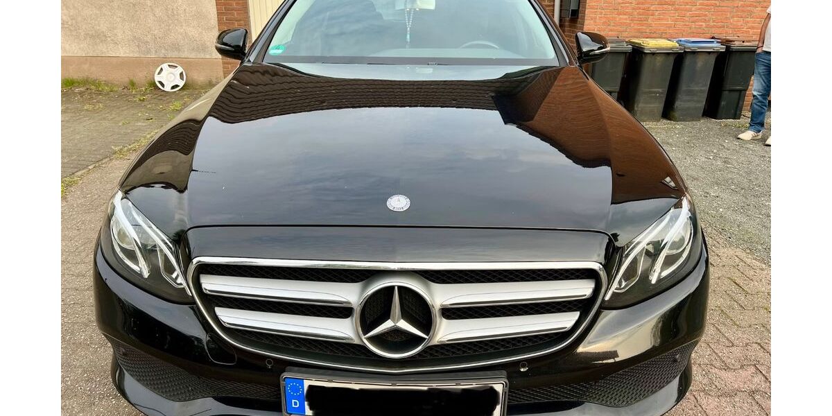 Mercedes-Benz E 220 215.000 km 17.450 &euro; Datteln 45711