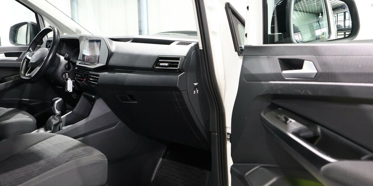 VW Caddy Maxi KOMBI 2.0 TDI 4M LIFE IQ ALLRAD OPTIK 95.000 km 28.777 &euro; Hamm 59077