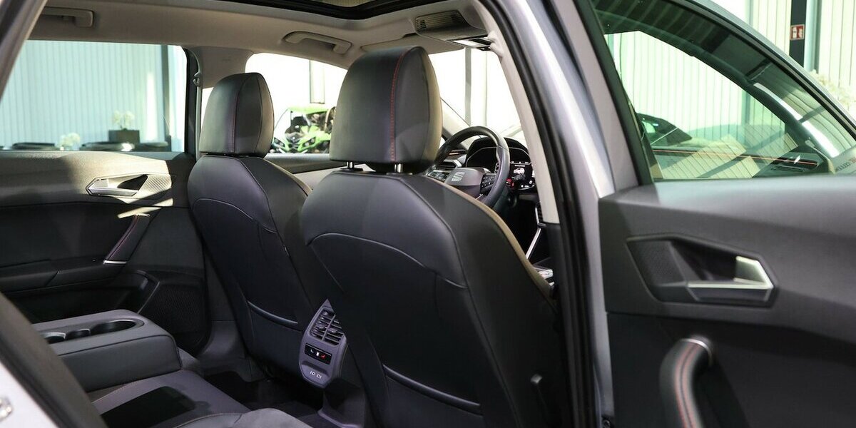 Seat Leon ST 2.0 TDI DSG FR-SPORT-PLUS / LED,PANORAMA 142.000 km 20.444 &euro; Hamm 59077