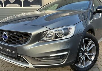 Volvo V60 Cross Country 147.892 km 15.999 &euro; Ahlen 59229