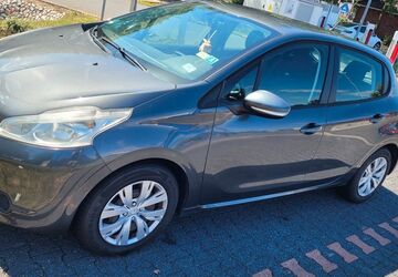 Peugeot 208 117.710 km 4.900 &euro; Bergkamen 59192