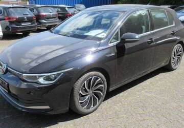 VW Golf Style 1.5 TSI NAVI PANO IQ LIGHT ACC eSITZ AL 40.700 km 22.488 &euro; Bergkamen 59192