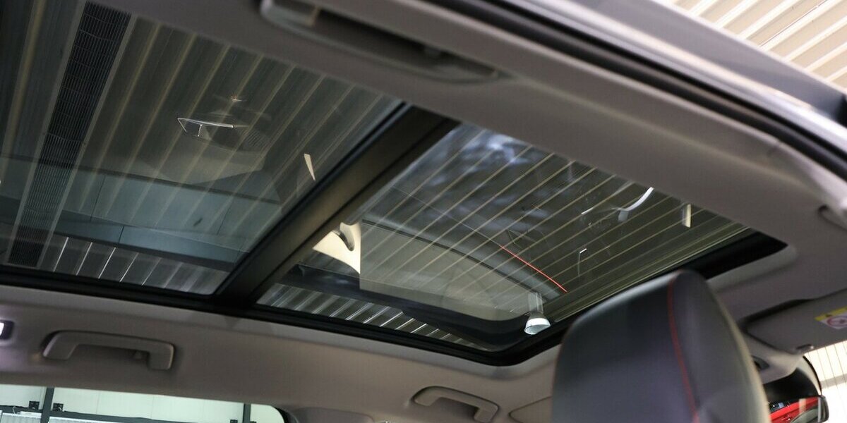 Seat Leon ST 2.0 TDI DSG FR-SPORT-PLUS / LED,PANORAMA 142.000 km 20.444 &euro; Hamm 59077