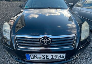 Toyota Avensis 122.000 km 5.797 &euro; Fröndenberg 58730
