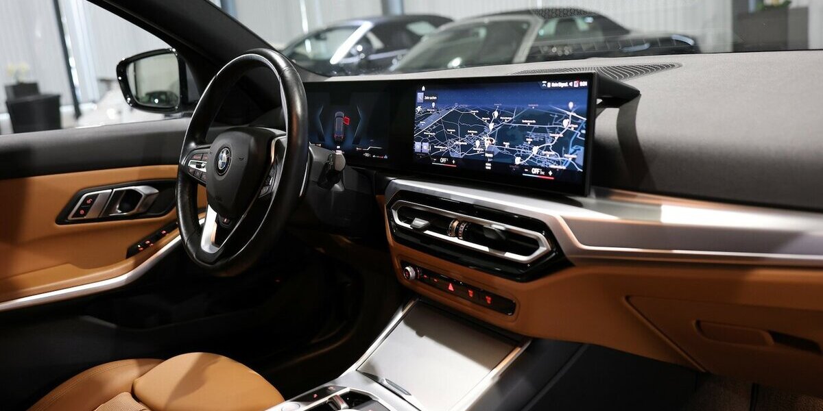 BMW 318d A Touring BUSINESS FACE-LIFT GREY & BROWN 109.000 km 25.833 &euro; Hamm 59077