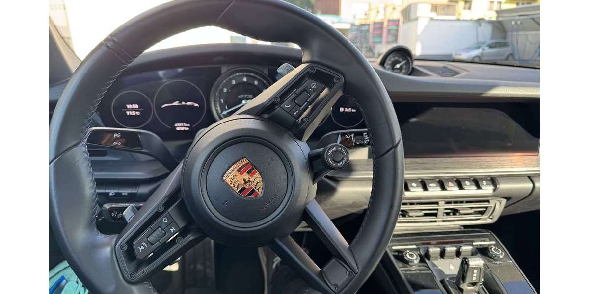 Porsche 992 6.000 km 209.000 &euro; Hamm 59063